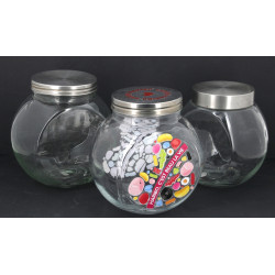 3 bocaux à bonbons dont un de la marque 