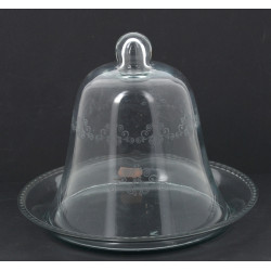 Cloche à fromage sur son plateau en verr