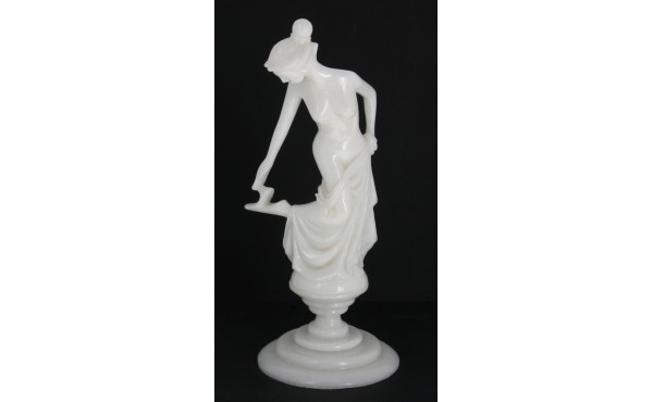 Baigneuse de rechaussant, sujet en verre