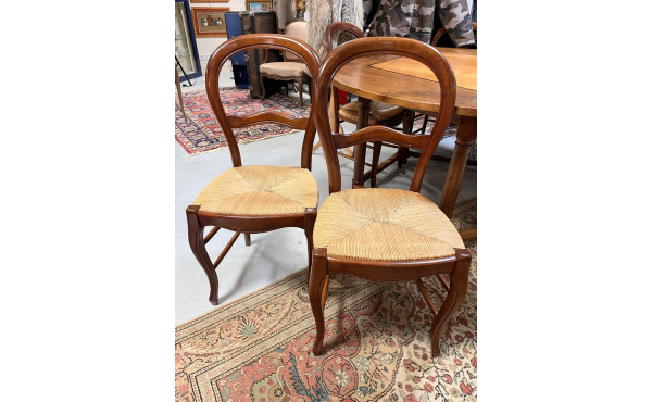 Suite de 6 chaises en bois fruitier à do