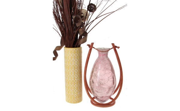 Vase en verre en forme d'amphore sur sup