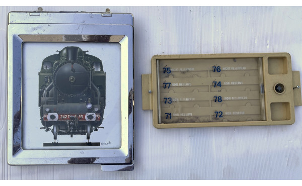 SNCF - Panneau d'affichage en métal chro