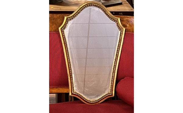 Miroir doré décor rang de perles 54 x 32