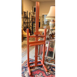 Chevalet en bois peint en rouge