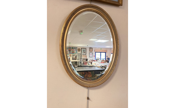 Miroir doré ovale moderne 80 x 60 cm