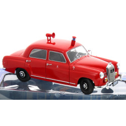 MERCEDES 180 Fire Car 1:18 Revell en BO,