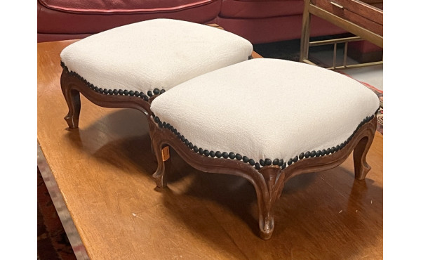 Deux petites bouts de pied en bois natur