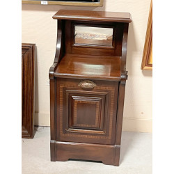 Petit meuble à charbon de bois, travail 