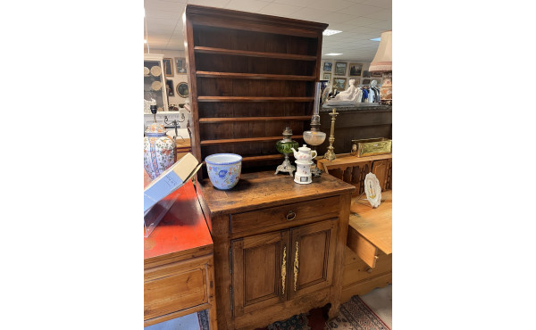 Petit buffet vaisselier rustique étroit 