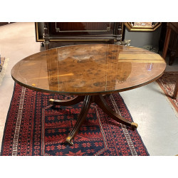 Table basse ovale à plateau en placage d