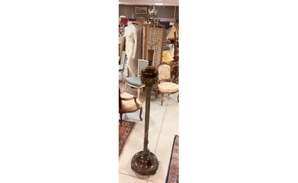 Lampadaire décoratif vintage en bois scu