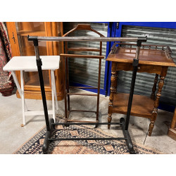 Valet de chambre + petite table blanche 