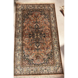 Tapis en laine et soie, 93 x 159 cm