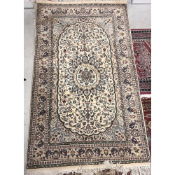 Tapis indien en laine points noués décor