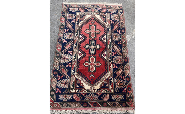 Tapis en laine points noués 190 x 117 cm