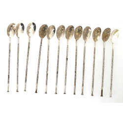 12 cuillères à cocktail formant pailles 