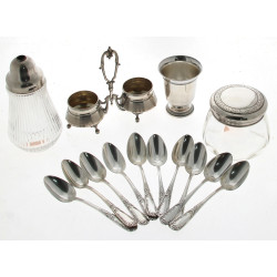 Lot de métal argenté comprenant un saler