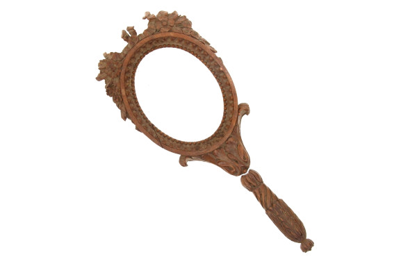 Face main en bois sculpté à décor de fle