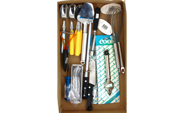 Thème CUISINE - Petit stock de magasin :