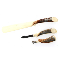 Petit nécessaire à écrire en métal ajour