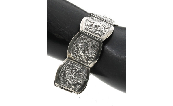 Bracelet asiatique en argent, non poinço