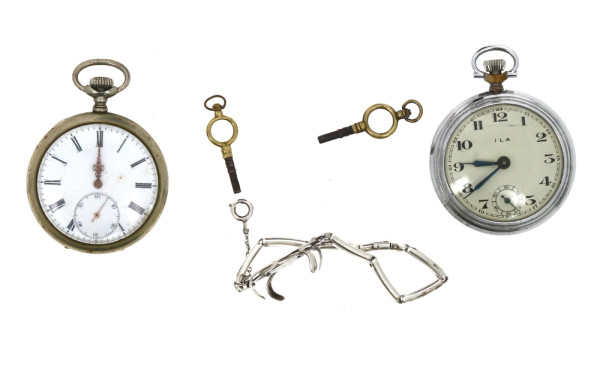 Deux montres de gousset en métal, une mo