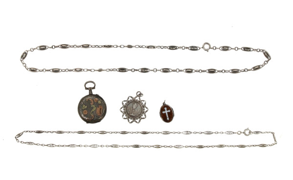 Petit lot de bijoux anciens en argent : 