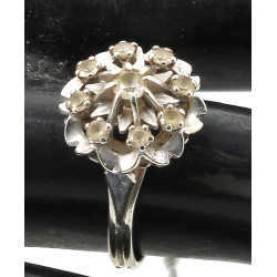 Bague en or gris 18 cts, poinçon tête d'