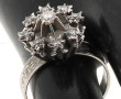 Bague en or gris sertie d'un diamant cen