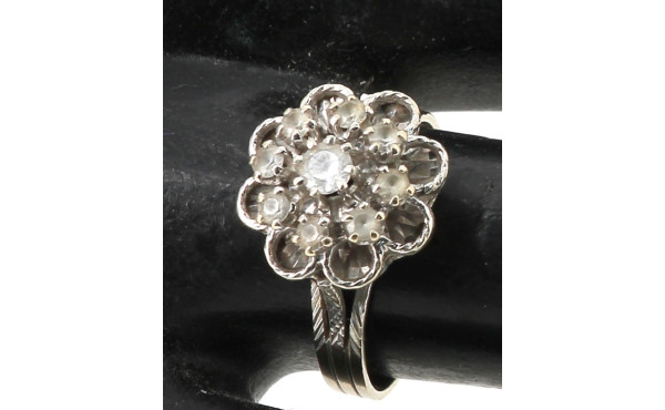 Bague en or gris 18 cts, poinçon tête d'