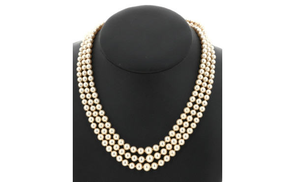 Collier en perles fantaisie à 3 rangs