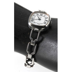 Montre bracelet de dame en argent, poinç