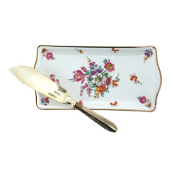 Plat à cake en porcelaine décor floral, 