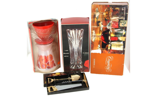 Lot comprenant une cafetière Arcopal ave