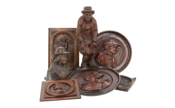 Thème BRETAGNE - Statuette en bois sculp