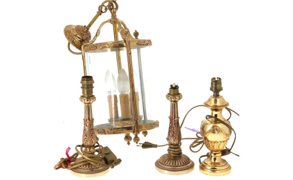 Petite lanterne en bronze, métal doré et