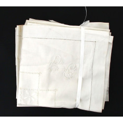 Lot de 4 taies d'oreiller anciennes brod