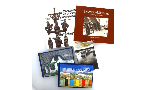 Thème BRETAGNE - Lot de 3 ouvrages : 1) 