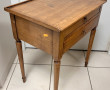 Petite table d'appoint ou de chevet en b