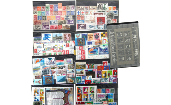 France - Lot de plus de 210 timbres neuf