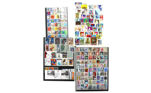France - Lot de 250 timbres différents e