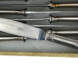 12 couteaux de table en métal argenté dé