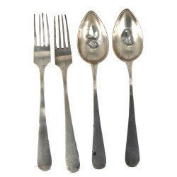 Paire de couverts en argent, travail étr