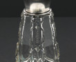Saupoudreuse en cristal taillé et boucho