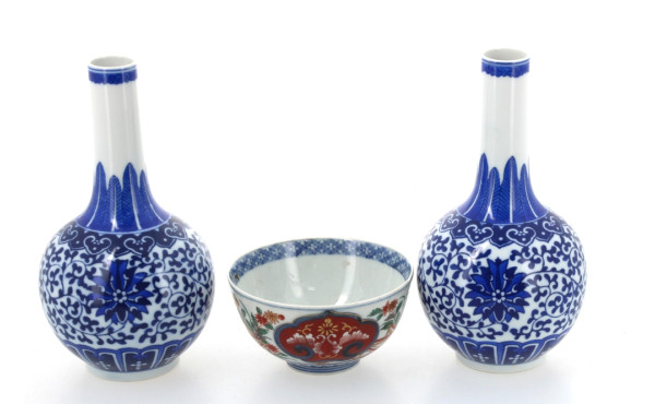 CHINE - Paire de petits vases chinois en