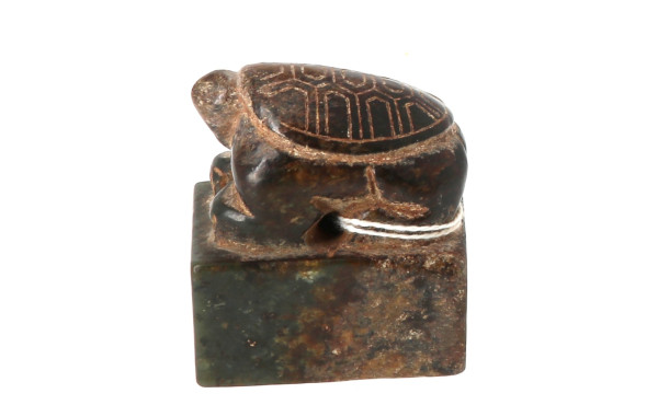 CHINE - Cachet en pierre de forme de tor