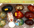 Lot de 10 œufs décoratifs dont un en por