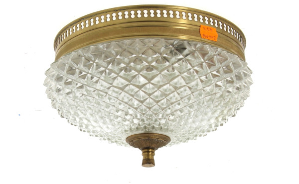 Plafonnier en laiton doré et verre moulé