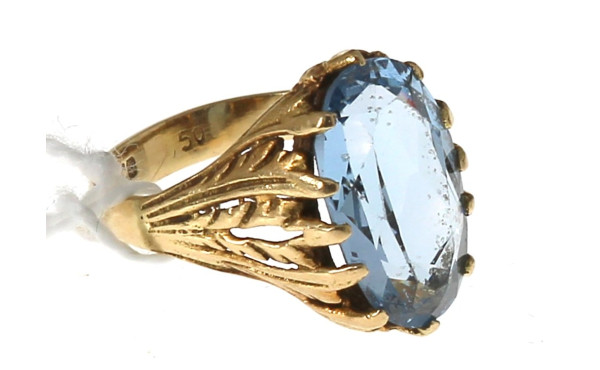Bague en or jaune 14 cts sertie d'une to