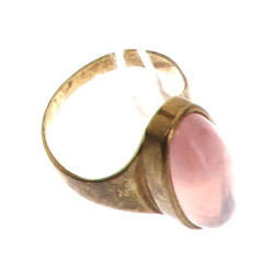 Bague en or 8 cts sertie d'un quartz ros